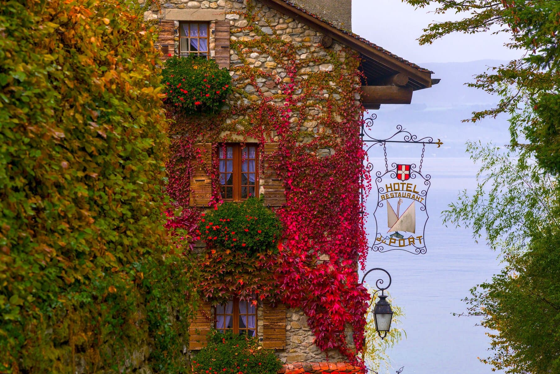 Où séjourner pour visiter Yvoire ? Le guide pour un week-end réussi sur le lac Léman